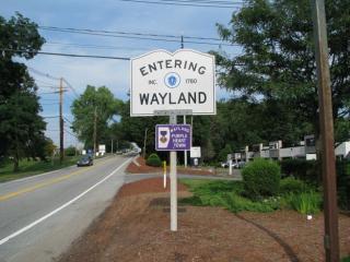 Wayland purple_heart_town sign