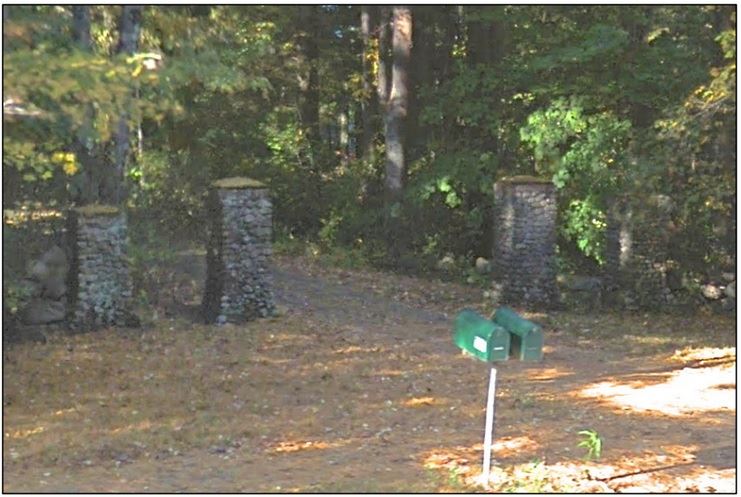 135 Great Plain Avenue Gates