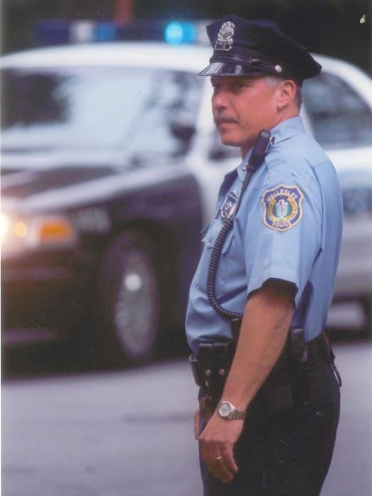Officer Potter directing traffic at a crash.