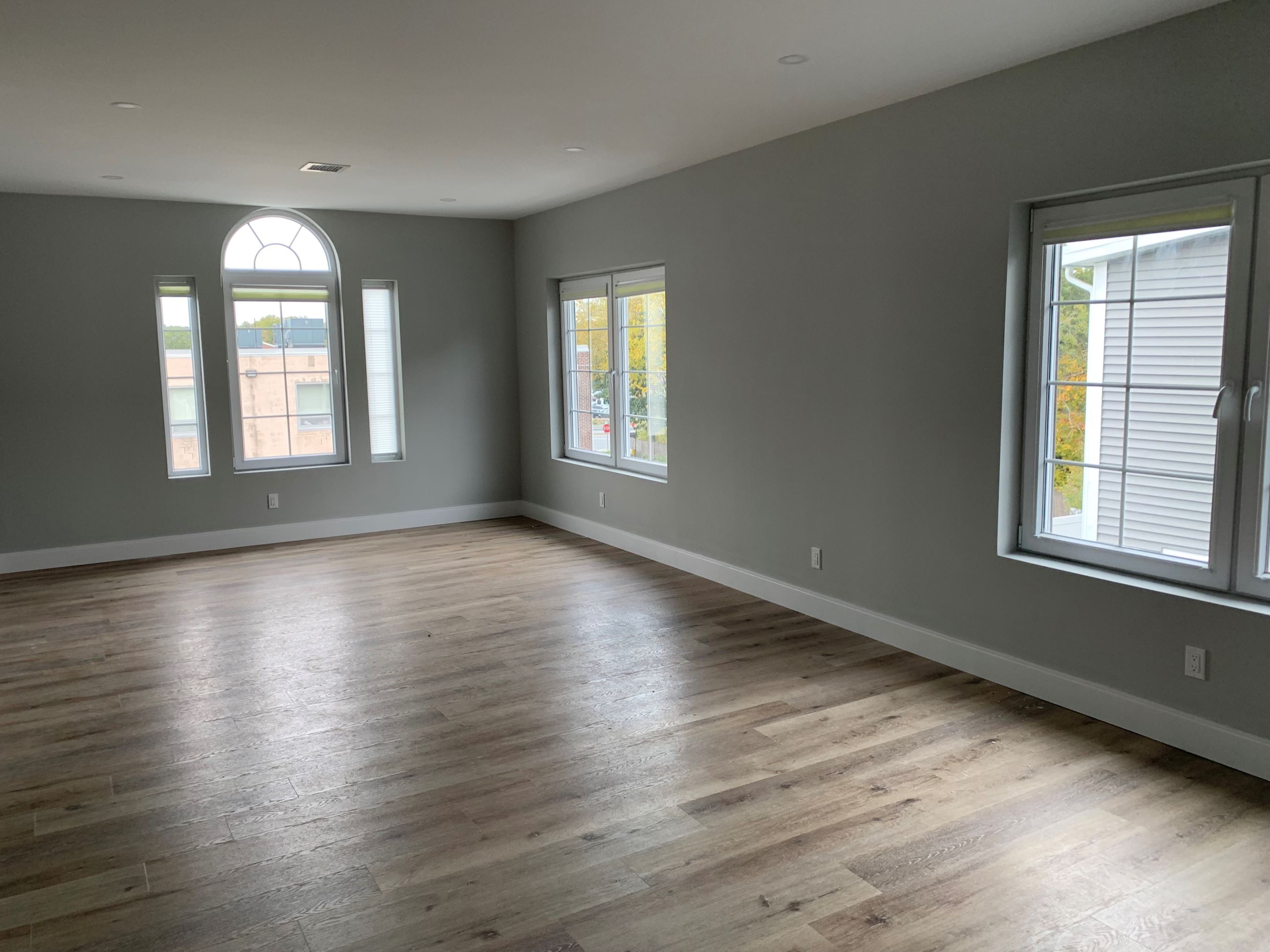 3 Burke Ln Living area 2